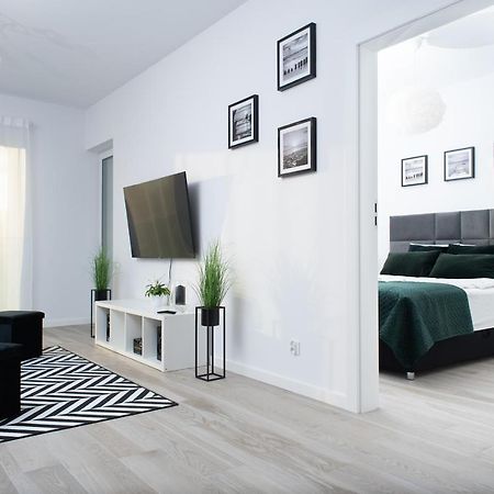 Apartament Happy Holiday โควอบเซก ภายนอก รูปภาพ