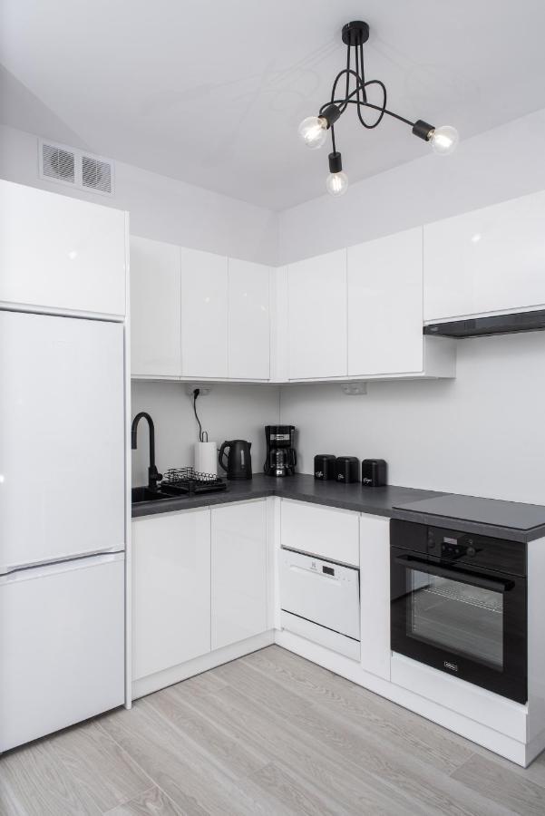 Apartament Happy Holiday โควอบเซก ภายนอก รูปภาพ