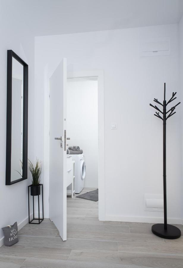 Apartament Happy Holiday โควอบเซก ภายนอก รูปภาพ