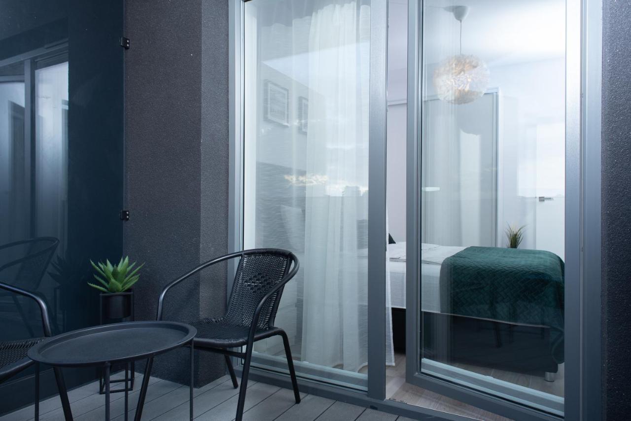 Apartament Happy Holiday โควอบเซก ภายนอก รูปภาพ
